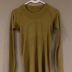 Lulu lemon swiftly tech long sleeve